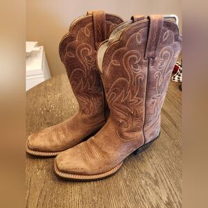 Ariat Tan Leather Cowboy Boots